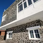 Vistamar 펜션